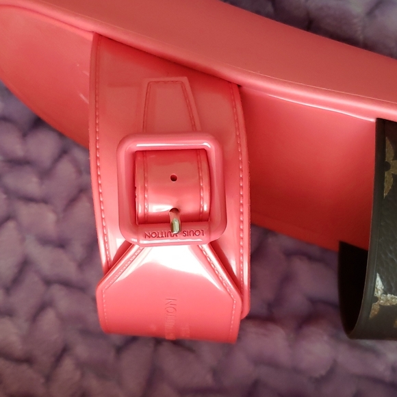 Louis Vuitton Sunbath Coral Rubber Canvas Mule - Picture 6 of 16